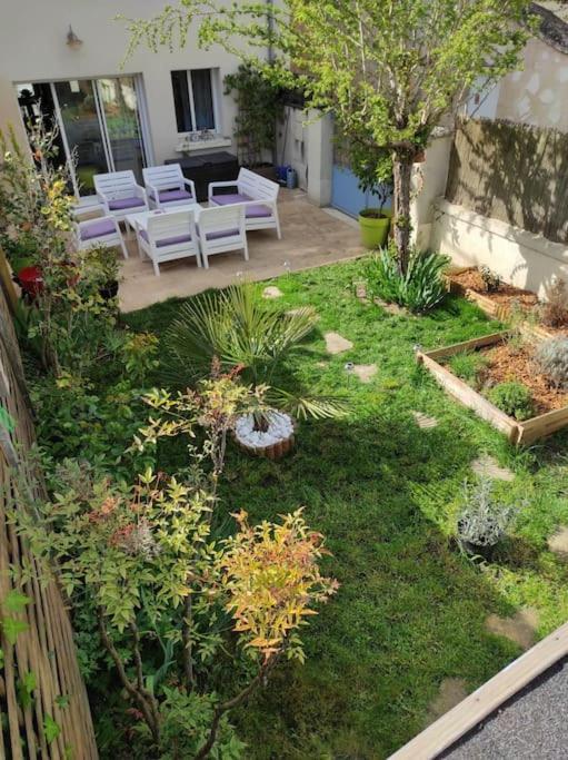Chaleureuse Maison De Ville Avec Parking Gratuit ชีนง ภายนอก รูปภาพ